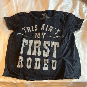 This ain't my first rodeo cropped tee